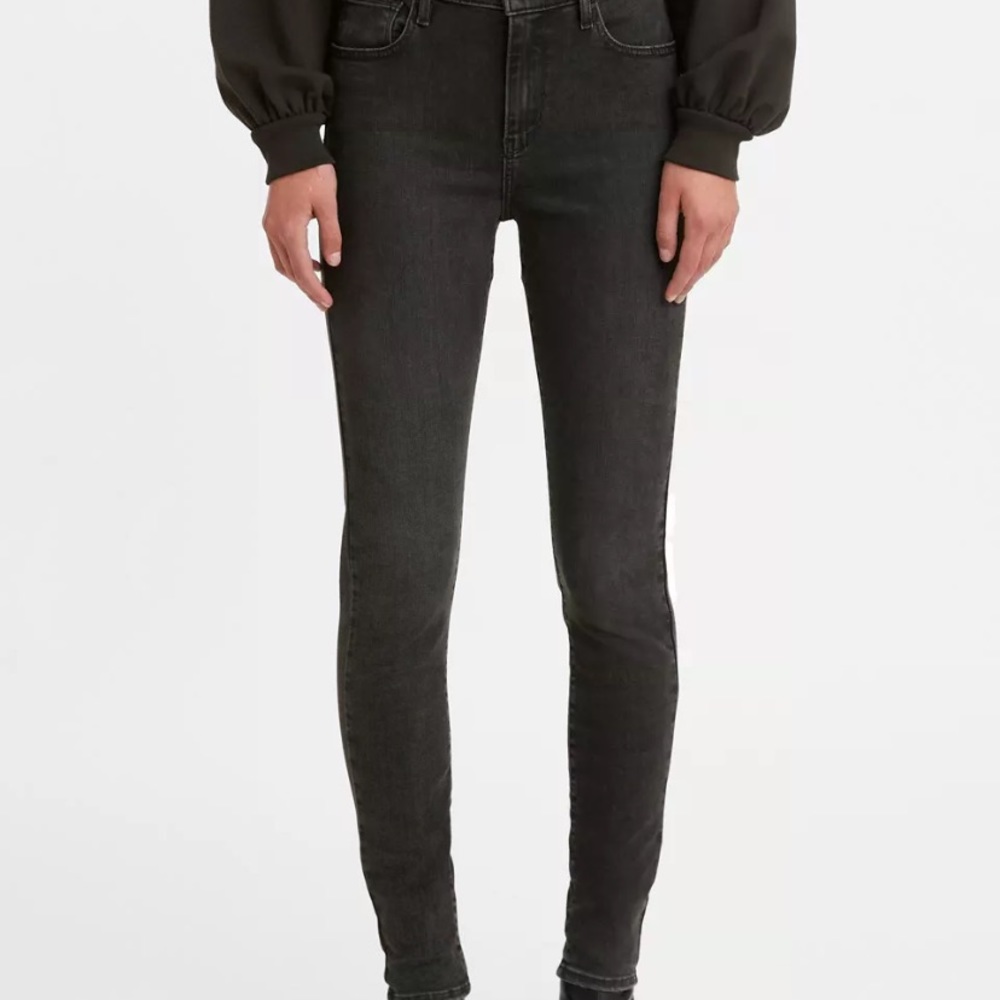 Levi’s Black High Rise Skinny Jeans